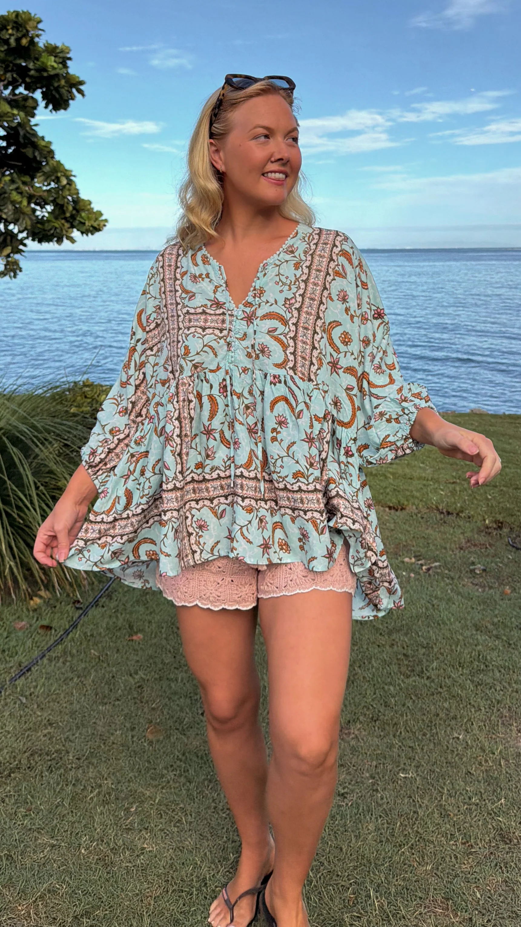 SHOP TOPS